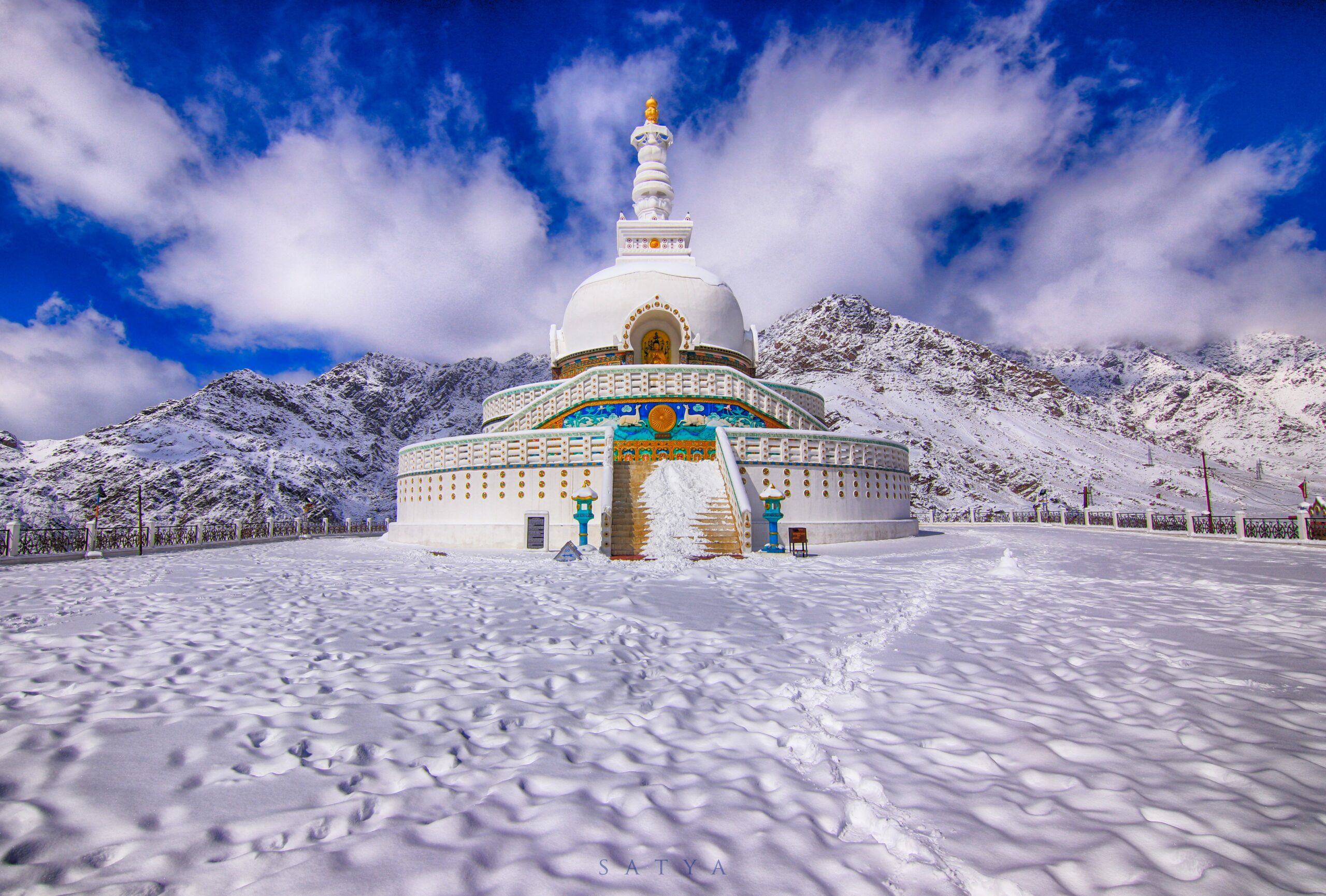 Leh Ladakh tour